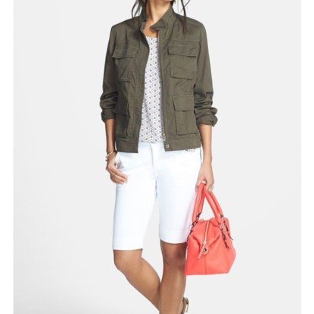 White Bermuda shorts